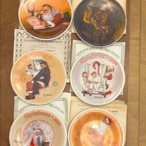6 New Condition Christmas Collector Plates Set